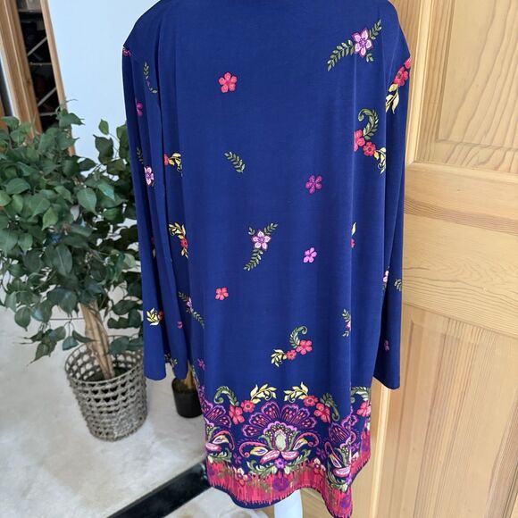 Plus Size Slinky Brand Stretchy Blue & Red Floral Top Size 1X Flattering Shaping - Picture 3 of 16